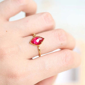 Bague de Fiançailles et d'Anniversaire Délicate en Argent Plaqué Or avec Rubis Naturel Taille Marquise Certifiée IGI pour Mariage et Fêtes - Product Image 6