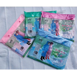 Impermeable Infantil Peppa Pig con Bolsillo para Mochila, Capucha con Borde Ancho, Ropa Impermeable para Niños para la Escuela y Uso al Aire Libre - Product Image 2