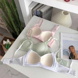 Sous-vêtements pour femmes, soutien-gorge sexy push-up en satin de soie découpé au laser, sans couture, rembourré pour petites poitrines, pour adolescentes mignonnes - Product Image 4