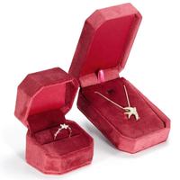 EVERWIN Nouvelle boîte à bijoux octogonale vintage rouge luxueuse en velours et daim avec logo personnalisé et fermeture à boucle pour collier et pendentif