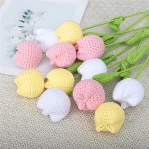 Venta al por Mayor de Flores Artificiales Tejidas a Mano, Tulipanes de Ganchillo para Decoración del Hogar y Regalos - Product Image 4