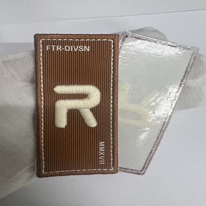 Etiquetas Tejidas con Diseño Personalizado y Parches Bordados en 3D, Aptas para Ropa, Sombreros y Bolsos - Product Image 2