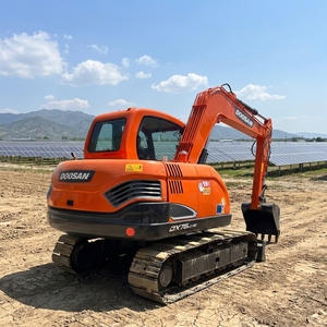 รถขุดขนาดเล็ก Doosan DH55 มือสอง น้ำหนัก 5.5 ตัน ใช้เครื่องยนต์ Komatsu Cummins Hitachi ZX70 พร้อมมอเตอร์ เกียร์ ปั๊มเกียร์ และ PLC - Product Image 5