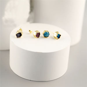 Boucles <span class=keywords><strong>d</strong></span>'oreilles arc-en-ciel naturelles Druzy géode Agates irrégulières puces perles boucles <span class=keywords><strong>d</strong></span>'oreilles femmes Agates pierre boucles <span class=keywords><strong>d</strong></span>'oreilles bijoux Dropshipping - Product Image 4