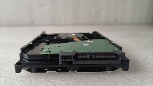 Disque dur interne SATA 3,5 pouces 2 To 7200 tr/min avec boîtier métallique pour système de surveillance de sécurité de bureau - Nouveau - Product Image 3