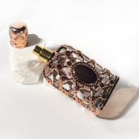 En vente emballage en verre unique pour soins de la peau bouteille de parfum vide de 50ml 75ml atomiseur de parfum bouteille de parfum en vaporisateur avec boîte