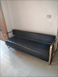 Modern <b>Barber</b> Shop Furniture <b>Set</b> Black Gold Hydraulic <b>Barber</b> Chair Shampoo Bed Salon Cabinet Complete Hair Salon Equipment - Product Image 4