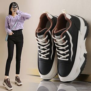 ราคาขายส่ง รองเท้าผู้หญิงทรงสูงสำหรับฤดูใบไม้ร่วง รองเท้าผู้หญิงอเนกประสงค์ เพิ่มความสูง รองเท้ากีฬาลำลองทรงหนา - Product Image 2