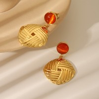 Nouvelles boucles d'oreilles en acier inoxydable, bijoux de luxe légers, style simple, pendentif carré plaqué or pour femmes