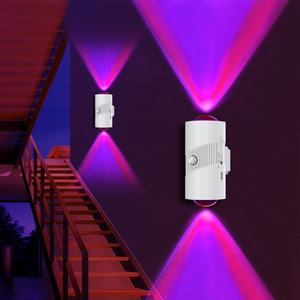 Lampe murale sans fil magnétique à LED avec détecteur de mouvement, rechargeable par USB, à coller n'importe où, pour les escaliers, le chevet - Product Image 1