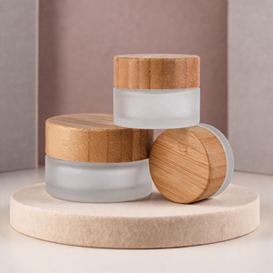 Bocaux cosmétiques solaires pliables en bambou et banque d'alimentation <span class=keywords><strong>solaire</strong></span> à double sortie USB pour le camping, la randonnée et les situations d'urgence - Product Image 2