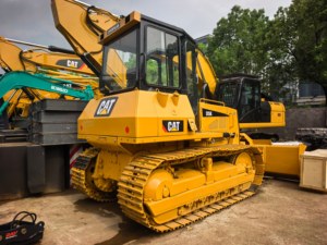 รถดันดิน CAT D5K มือสอง สภาพดี ราคาถูก เครื่องจักรก่อสร้างประสิทธิภาพสูง ขายดี - Product Image 3