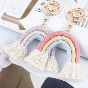 Portachiavi a forma di arcobaleno in metallo placcato <span class=keywords><strong>oro</strong></span> moda portachiavi con nappe in <span class=keywords><strong>filo</strong></span> di seta arcobaleno bohémien - Product Image 2