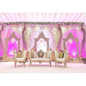 เวทีงานแต่งงานไม้แกะสลัก เสาไม้รูปนกยูง เวทีงานแต่งงานรูปหงส์ไม้ สำหรับงานแต่งงานแบบอินเดีย - Product Image 1