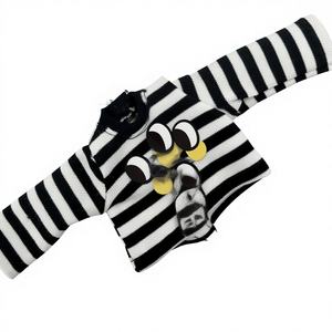 Robe de poupée Babyzsiga : un accessoire charmant et réaliste avec un <span class=keywords><strong>haut</strong></span> rayé pour la tenue de la poupée. - Product Image 1