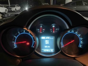 <span class=keywords><strong>Chevrolet</strong></span> <span class=keywords><strong>Cruze</strong></span> Classic 1.5L SE MT d'occasion de <span class=keywords><strong>2015</strong></span> - Berline manuelle <span class=keywords><strong>à</strong></span> faible consommation de carburant, idéale pour l'exportation internationale et la conduite urbaine - Product Image 4