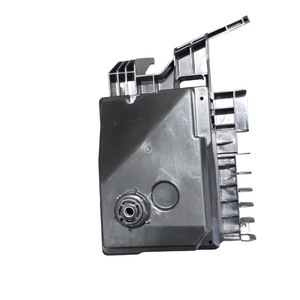 Boîtier de distribution d'alimentation 12V PDU IP54 10157120 BV305 pour BYD Qin L Seal 06 DM-i, boîte à fusibles et relais du compartiment moteur avant - Product Image 1
