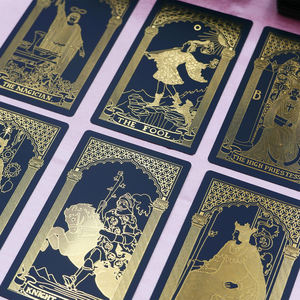 高品质批发定制环保 PVC 金箔防水塔罗牌带用户手册家庭使用黑金太阳设计 - Product Image 4