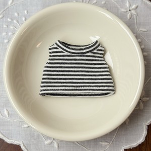 Vêtements de poupée faits à la main de 10 cm, T-shirt, Gilet de change pour mini-poupée de haute qualité, Vente en gros - Product Image 1