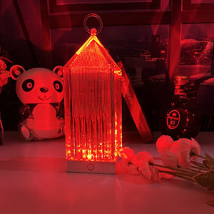 Forme <span class=keywords><strong>de</strong></span> maison à <span class=keywords><strong>quatre</strong></span> <span class=keywords><strong>coins</strong></span>, prisme lampe <span class=keywords><strong>de</strong></span> table en verre transparent interrupteur tactile éclairage <span class=keywords><strong>de</strong></span> table pour décor à <span class=keywords><strong>la</strong></span> maison cadeau chambre - Product Image 4