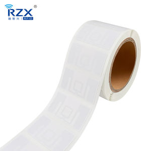 Étiquettes RFID UHF personnalisables haute performance pour la logistique et le suivi des actifs - Product Image 1