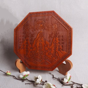 Adorno Circular de Madera de Melocotón con Paisaje de Montaña y Mar de Hongju Pavilion para Decoración de Hogar, Oficina y Sala de Estar - Product Image 2