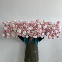 Bruiloftdecoratie groothandel op maat gemaakte blush roze kunstmatige rozen bloemstuk tafel bloemloper