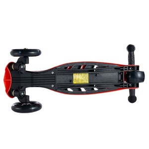 สกู๊ตเตอร์ 3 ล้อสำหรับเด็ก ปรับความสูงได้ พับเก็บได้ สำหรับเด็กอายุ 3-6 ปี ของเล่นขี่เล่นกลางแจ้ง - Product Image 2