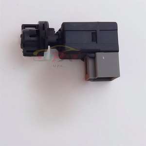 Pieza de Motor Automotriz de Alta Calidad, Conjunto de Interruptor de Luz de Freno (4P) 93810-3S000 para Hyundai Elantra, Kia K5, Carnival 938103S000 - Product Image 3