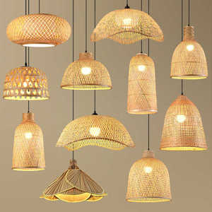 Restaurant, maison d'hôtes, salon de thé, boutique d'art de style rural, rétro et zen, avec des lustres tissés d'Asie du Sud-Est - Product Image 1