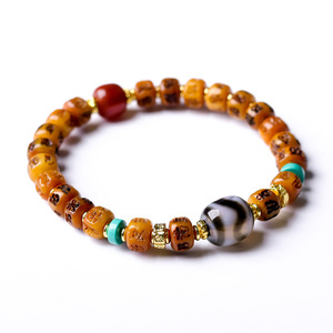 Bijoux haut de gamme de style tibétain original, sculptés sur os, avec le mantra à six syllabes, <span class=keywords><strong>dent</strong></span> de <span class=keywords><strong>tigre</strong></span> et perles Dzi disponibles - Product Image 5