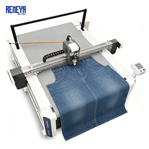 Découpeuse numérique à plat pour tissus filtrants composites laminés avec résistance à la traction supérieure et découpeuse économique REMEYA - Product Image 1