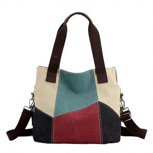 Bolsa de viaje portátil de nylon transpirable, gran capacidad, personalizable, ligera, plegable, resistente e impermeable con cierre. - Product Image 3