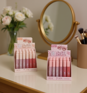 Lucidalabbra Sanye 6ml a lunga durata con vitamina E, formato regolare, trucco per labbra - Product Image 2