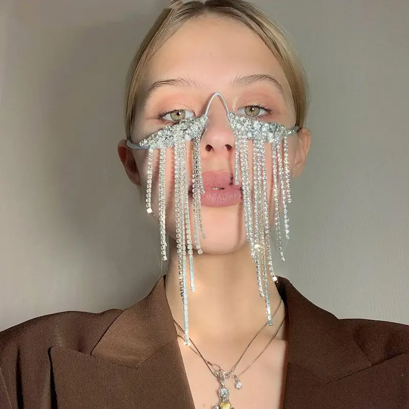 Gafas con marco de cristal completo para mujer, nuevo diseño de moda, con borlas largas, personalizadas, ostentosas, 2022