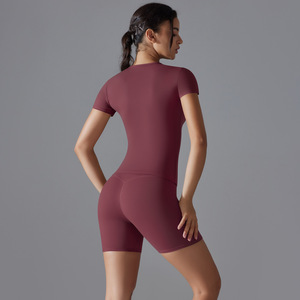 Ensemble de survêtement une pièce pour femme, taille haute, style crop top de yoga, manches courtes, écologique, respirant, en polyester/nylon, color block - Product Image 4