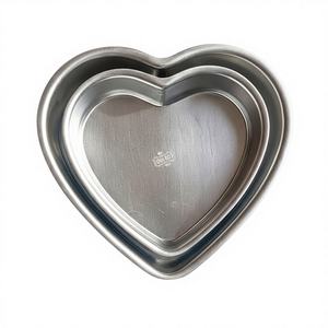 Molde para Hornear Profesional de Aluminio en Forma de Corazón Plateado, Apto para Lavavajillas, para Panadería y Cocina Comercial - Product Image 1