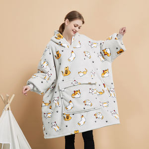 Sweat-shirt à capuche en forme de couverture portable surdimensionnée pour adultes, chaud pour l'hiver, avec grande poche, confortable et long - Product Image 4