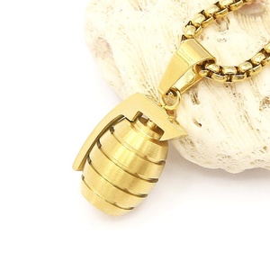 Collier pendentif grenade/bombe en acier inoxydable doré pour homme et enfant, style hip-hop - Product Image 6
