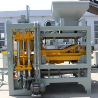 Équipement de moulage automatique de briques QT4-15 pour blocs creux en ciment, briques pleines et produits de pavage extérieur