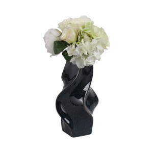 Vaso in Ceramica Astratto, Vaso Decorativo Scultoreo per Fiori, Elemento d'Arredo Contemporaneo da Tavolo - Product Image 2