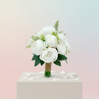 Buket Pengantin Buatan Tangan dari Sutra Mewah dengan Bunga Peony Putih & Mawar, Dilengkapi Hijauan & Pembungkus Pita untuk Pemotretan Pernikahan & Acara