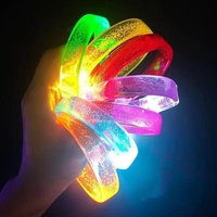 Bracelets LED clignotants pas chers, multicolores, lumineux, pour fête néon