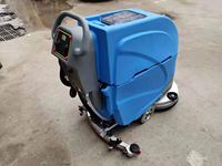 Machine automatique de balayeuse de plancher et équipement de nettoyage commercial se vendant bien