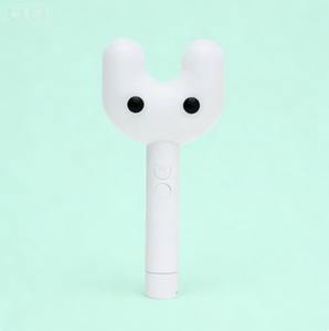 Light Stick Oficial de NewJeans, Conejitos LED para Conciertos de K-pop, Control Inalámbrico Oficial de ADOR Entertainment, Versión 2023 - Product Image 4