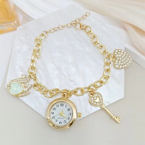 Nuevo Reloj de Moda para Mujer, Reloj de Pulsera con Colgante Encantador, Esfera Redonda con Números Árabes, Aleación de Cuarzo, Regalo Diario - Product Image 3