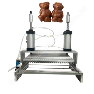 Chocolate Depositing Equipment Soft <b>Candy</b> Store Equipment <b>Candy</b> Demoldering <b>Machine</b> - Product Image 2