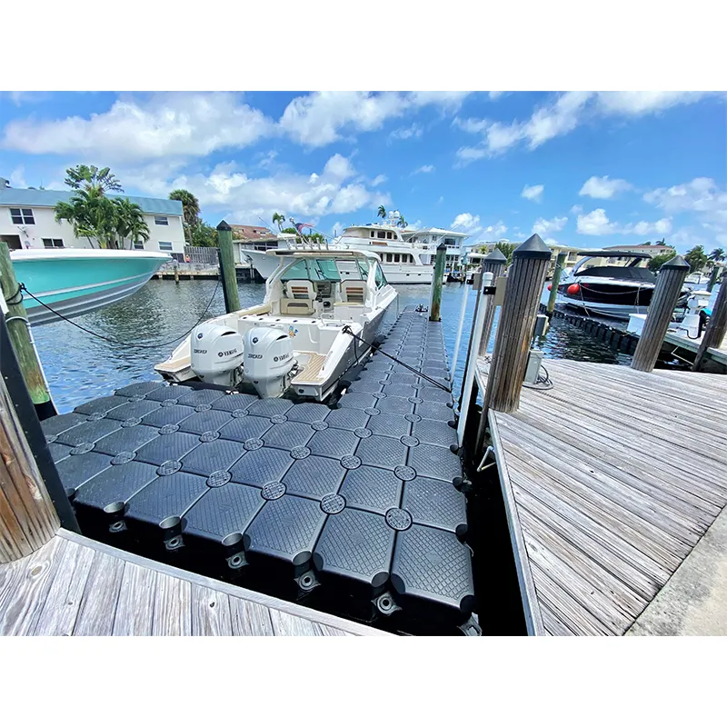 HDPE Cube Modular Pontoon Jetski Boat Dock Conveniente Simple para construir Flotadores de muelle