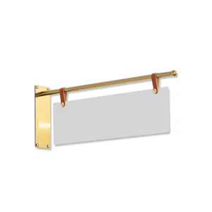 Magasin personnalisé de style minimaliste Ins avec panneaux double face suspendus à l'entrée