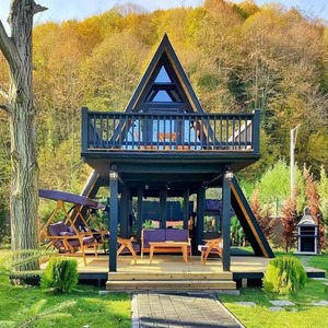 Casa Mobile Triangolare in Legno e Acciaio Stile Capsula Spaziale con Veranda per Campeggio, Vacanze ed Esposizioni - Product Image 5